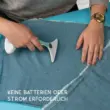 GLEENER_fabricshaverlintbrush_turquoise_scarf_inuse_german_1000px
