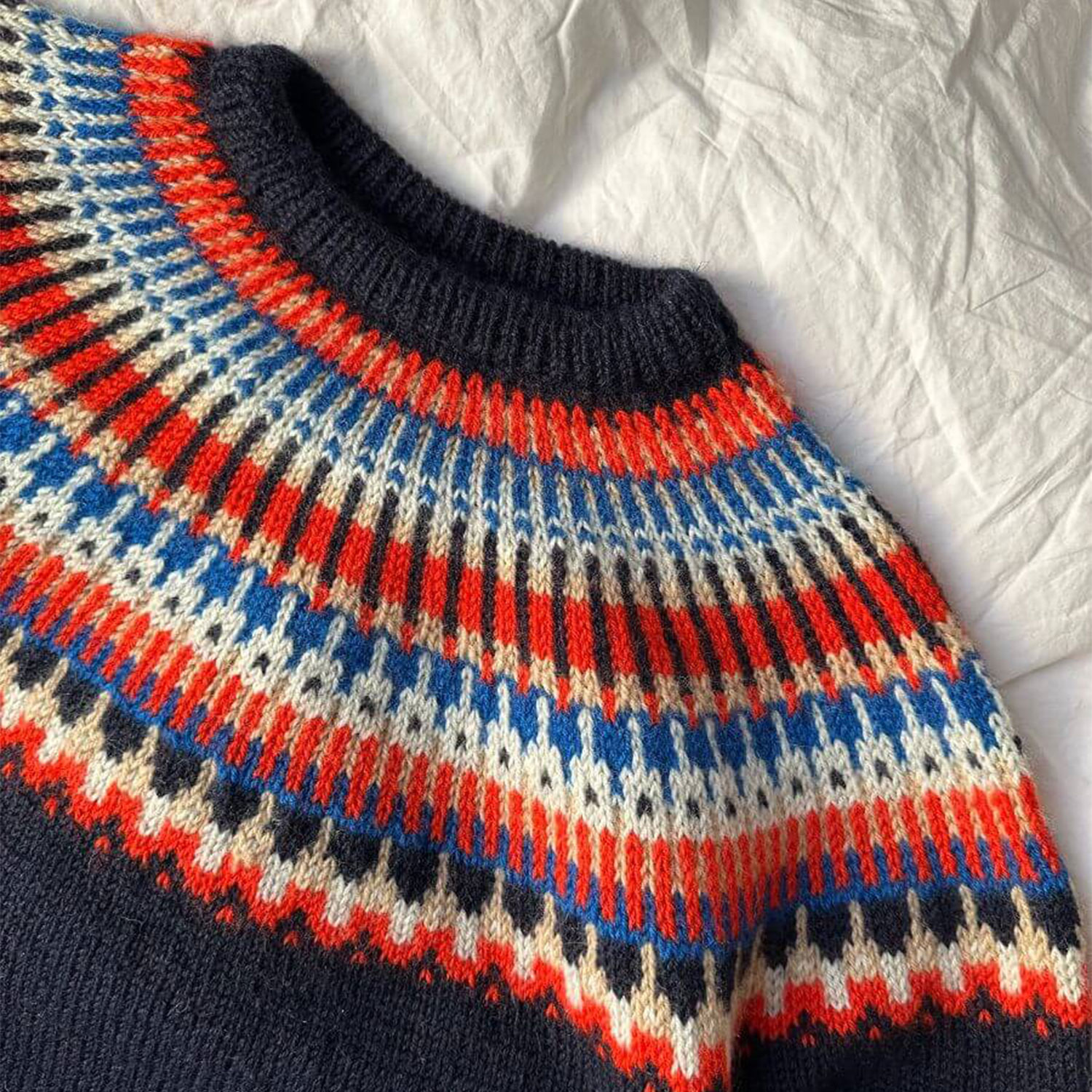 celeste-sweater-man-4