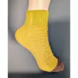edelweiss-banane-2-1x1 Strickset: Fruity Socks Banane (Kremke)