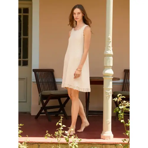 sandnes-garn-2604-09-roselyn-short-dress-3