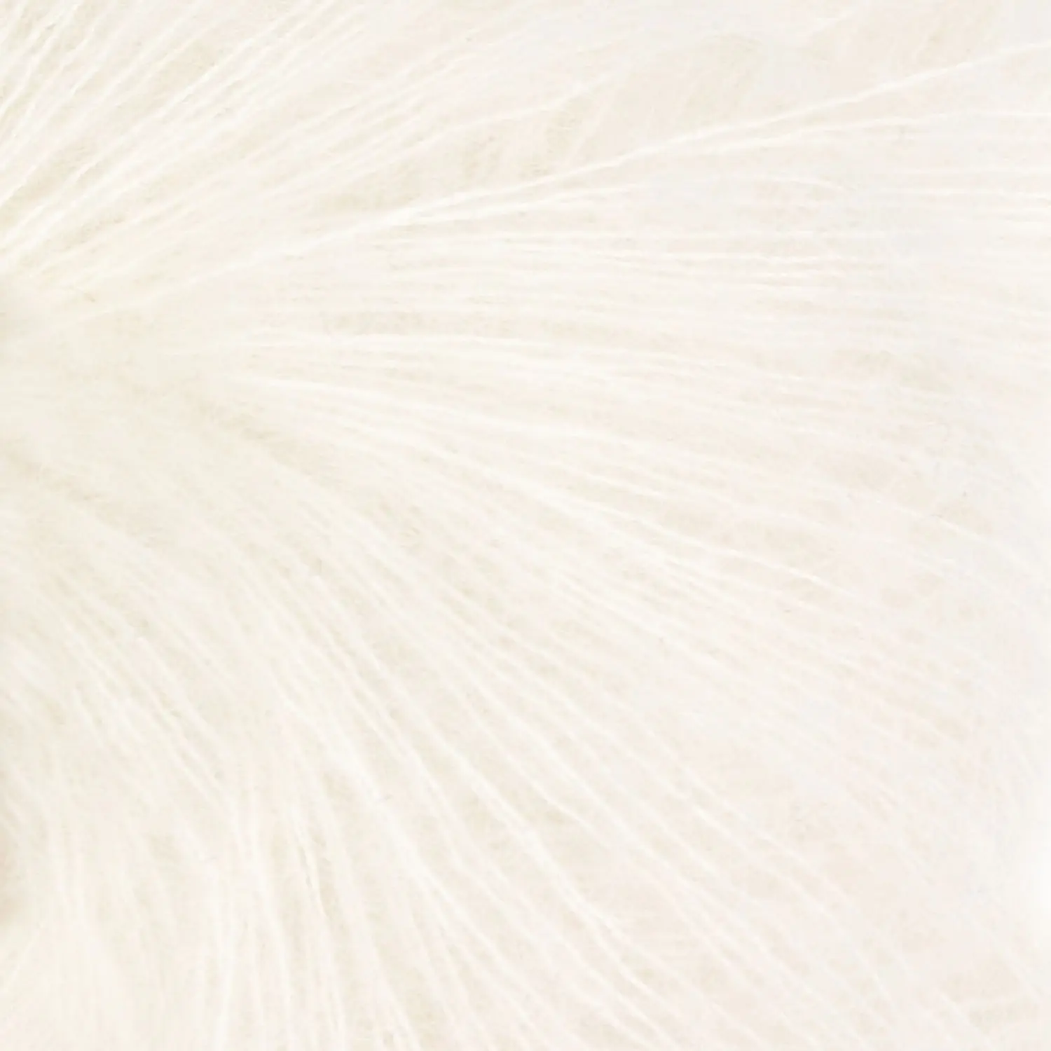 1001 true white (Sandnes Garn Tynn Silk Mohair) - Detailansicht