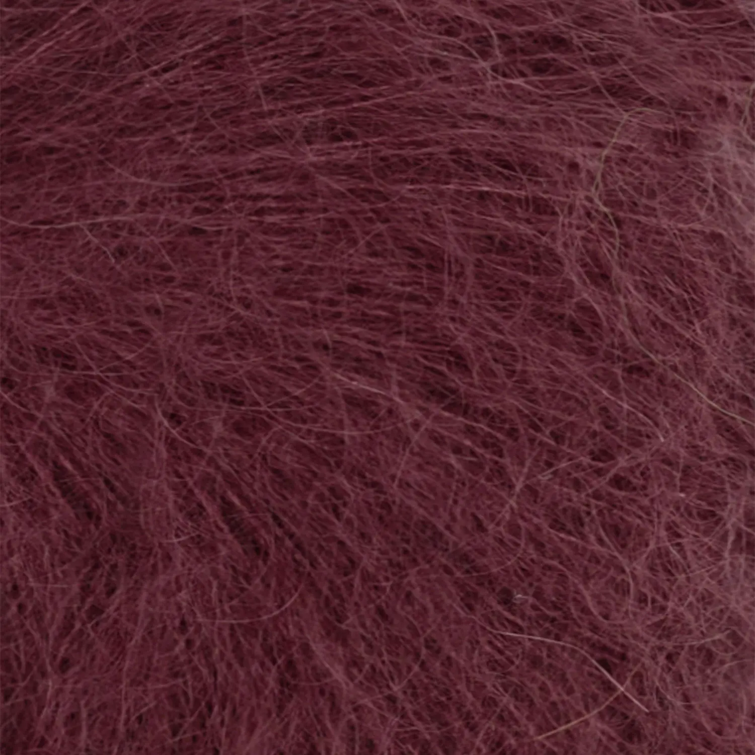4372 deep burgundy (Sandnes Garn Tynn Silk Mohair) - Detailansicht
