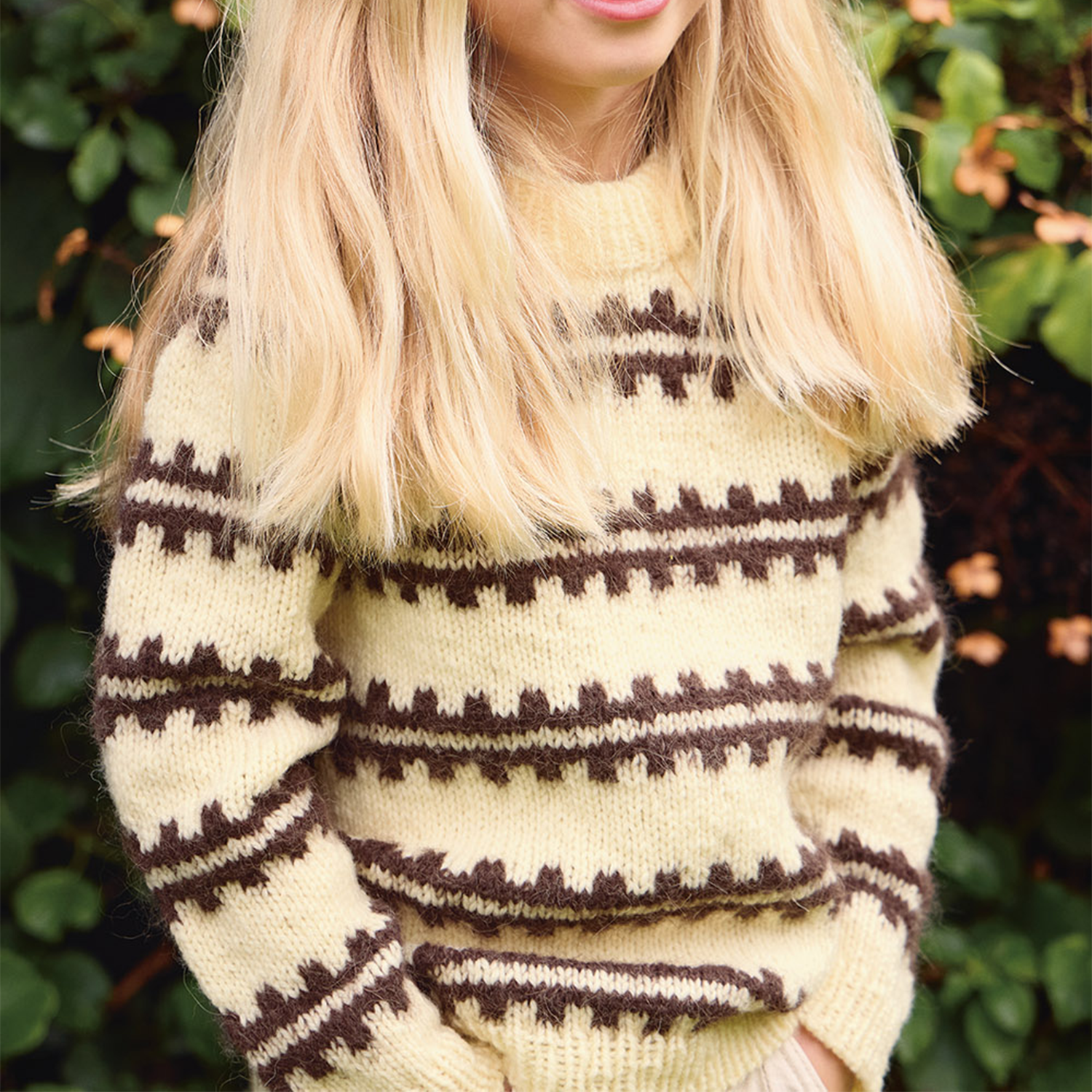 sandnes-2513-atlas-03-2 Ridge Sweater Junior (Sandnes Garn) 2513-3b Strickset