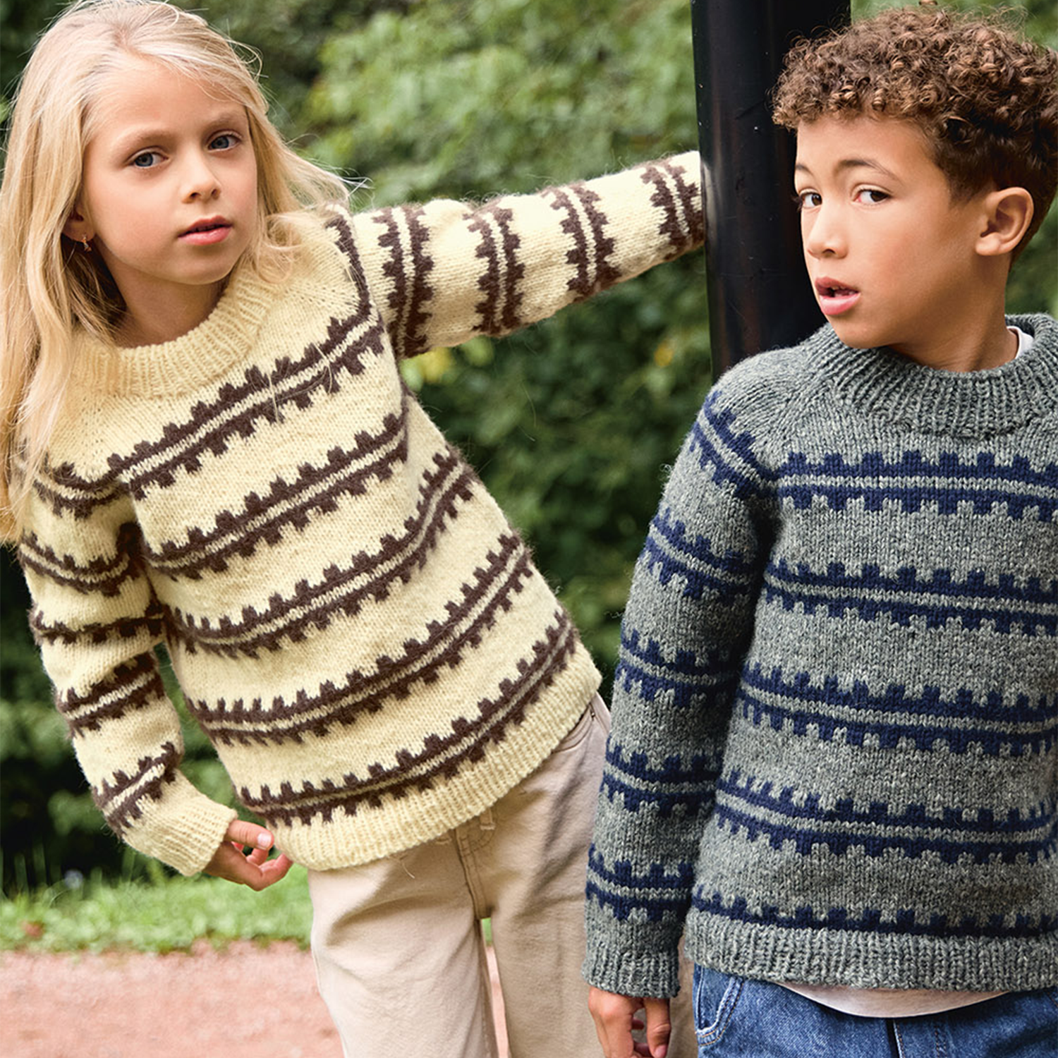 sandnes-2513-atlas-03-4 Ridge Sweater Junior (Sandnes Garn) 2513-3b Strickset