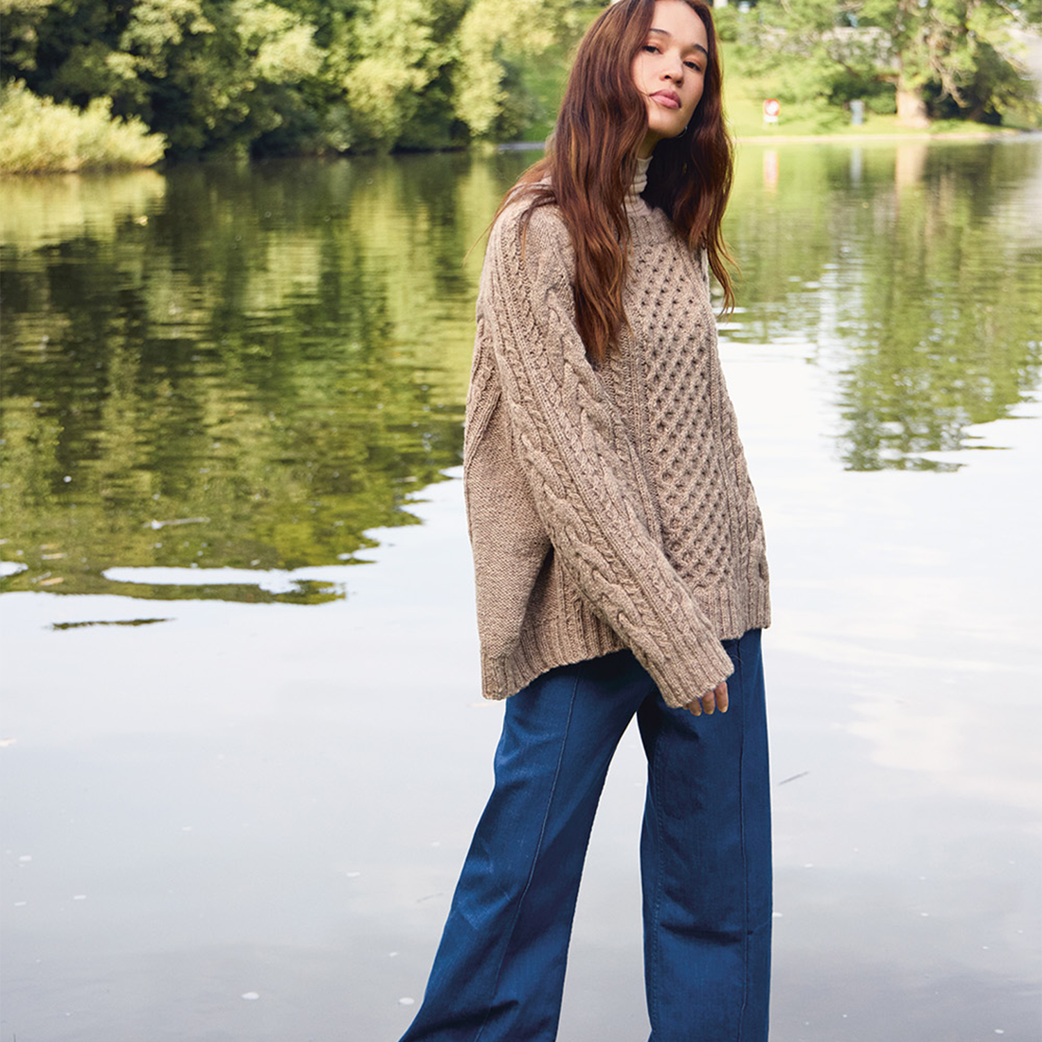 sandnes-2513-atlas-04-6 Wilbur Cable Sweater (Sandnes Garn) 2513-4 Strickset