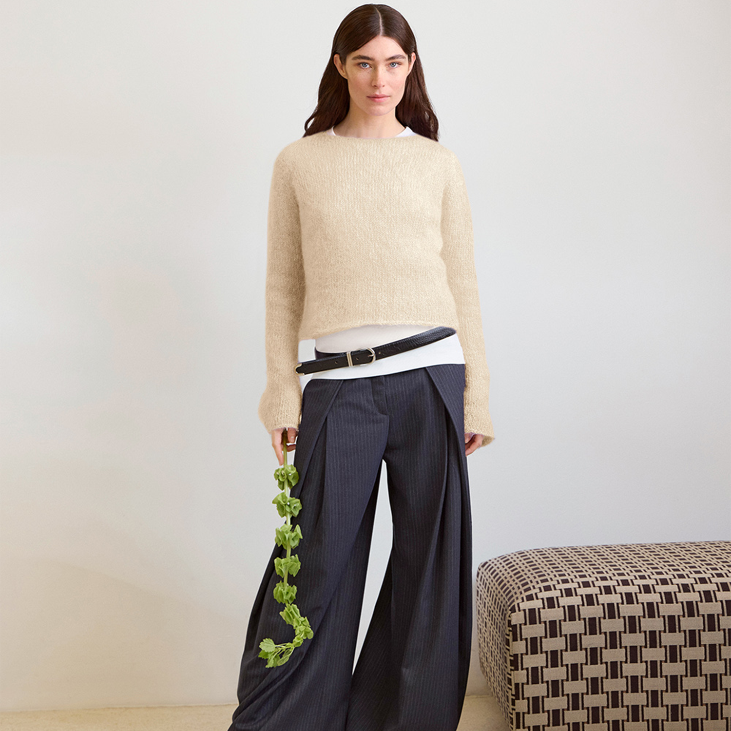 Lyra Sweater (Sandnes Garn) 2602-4c (Strickset) Lyra Sweater (Sandnes Garn) 2602-4c (Strickset)